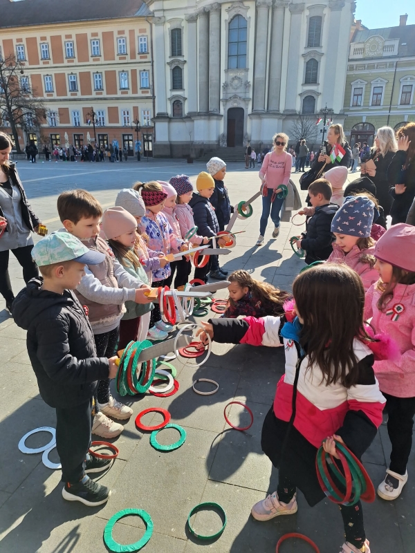 Március 15-i megemlékezés a Dobó téren